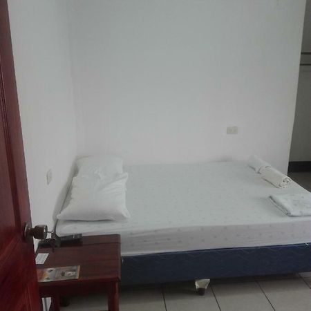 Hostal Don Frank San Carlos Dış mekan fotoğraf