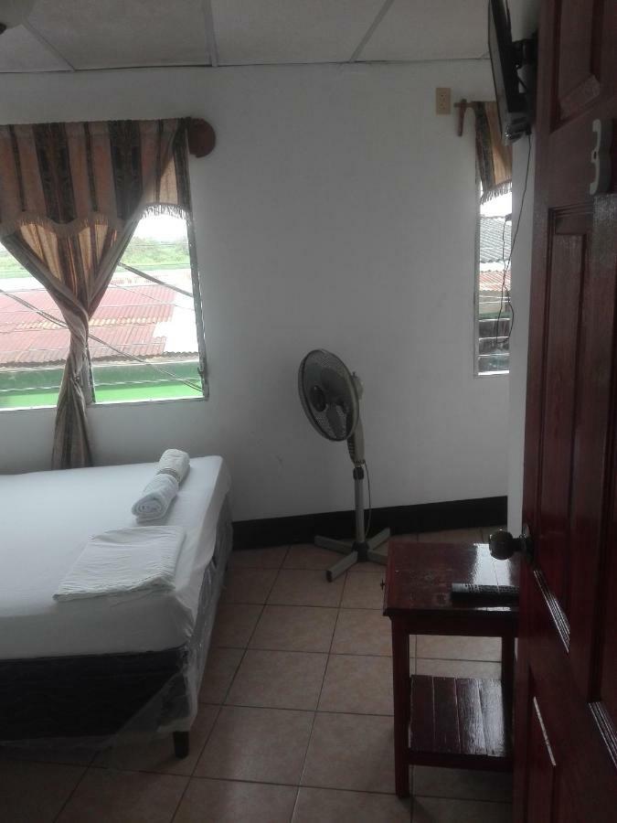 Hostal Don Frank San Carlos Dış mekan fotoğraf