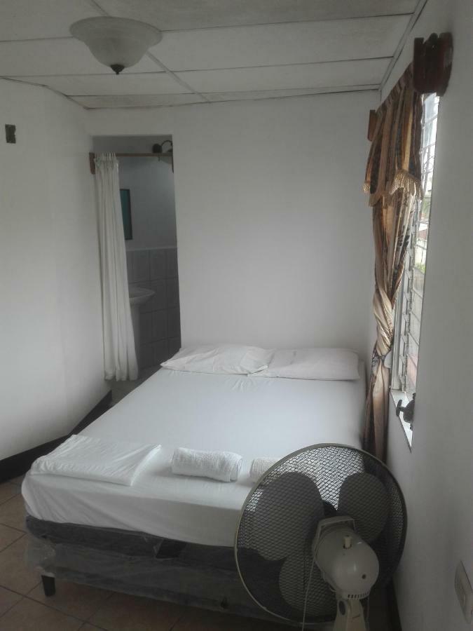 Hostal Don Frank San Carlos Dış mekan fotoğraf